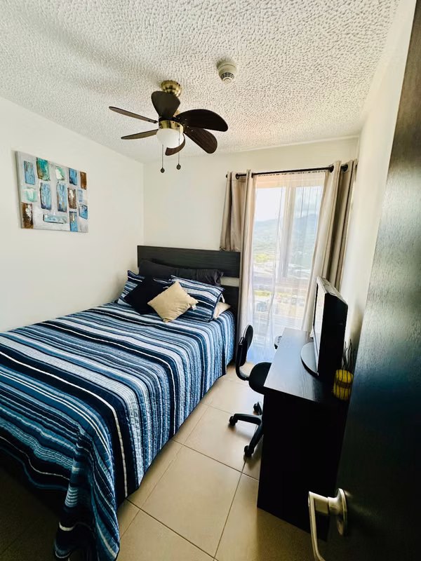 VENTA DE HERMOSO APARTAMENTO EN PISO 8 EN CONDOMINIO 9-10 COMPLETAMENTE AMOBLADO Y EQUIPADO