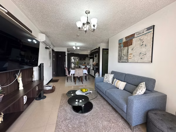VENTA DE HERMOSO APARTAMENTO EN PISO 8 EN CONDOMINIO 9-10 COMPLETAMENTE AMOBLADO Y EQUIPADO