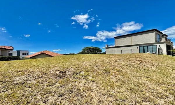 Venta Lotes en Condominio Riviera Desde $115.650-$240/m2