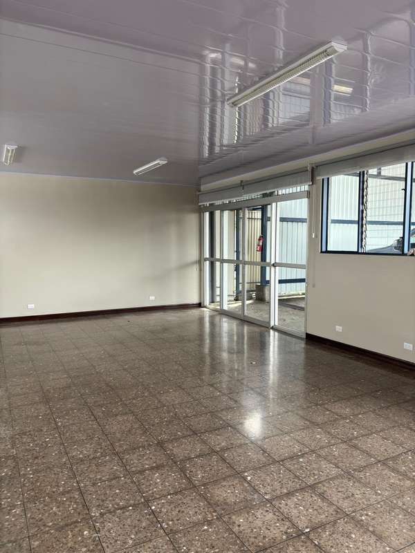 URUCA BODGE, SAN JOSE 600m2