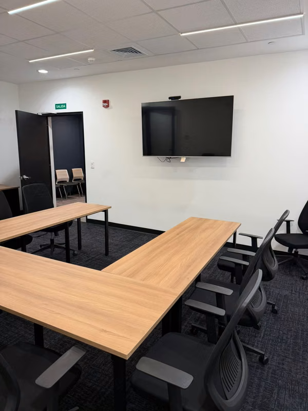 OFICINA EN TORRE UNIVERSAL | LA SABANA | CLASE A+