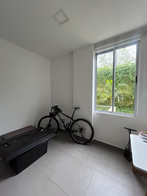 SE VENDE CONDOMINIO EN PINARES DE CURRIDABAT