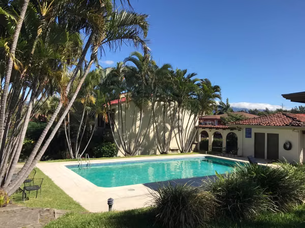 Apartment rental in Heredia Belén Bosque doña Rosa- With green areas and Piscina - Services includ