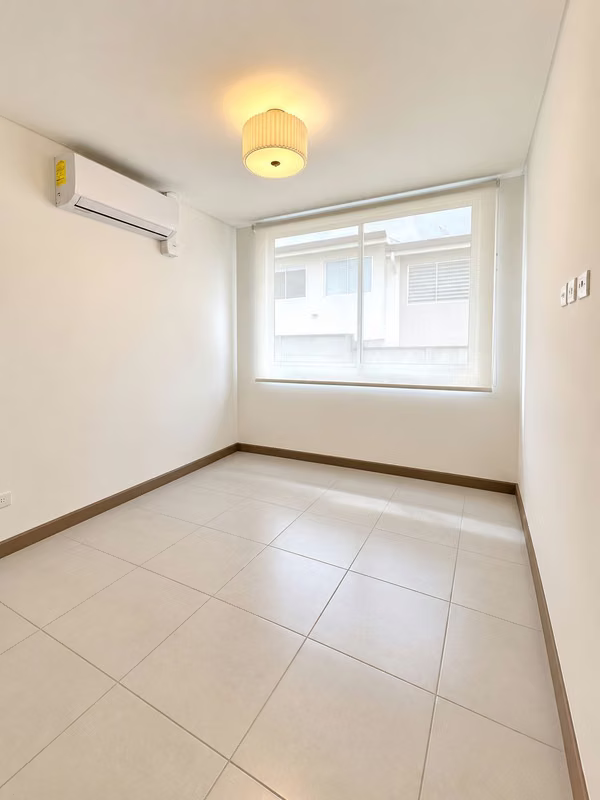 ALQUILER DE CASA AMUEBLADA EN CONDOMINIO BLUE, CARIARI