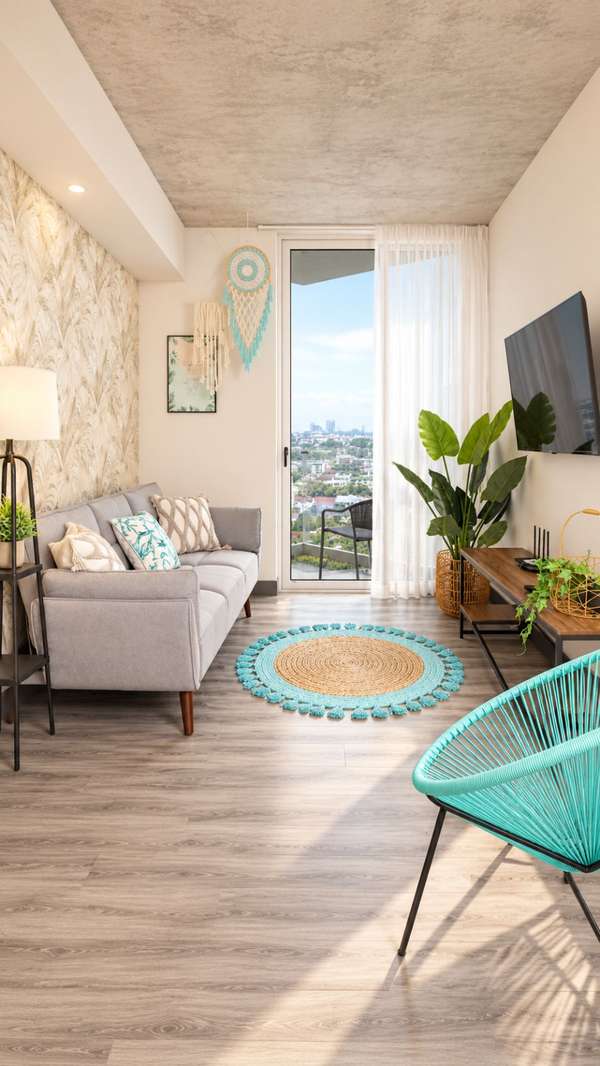 Se alquila apartamento amoblado en Secrt Sabana.