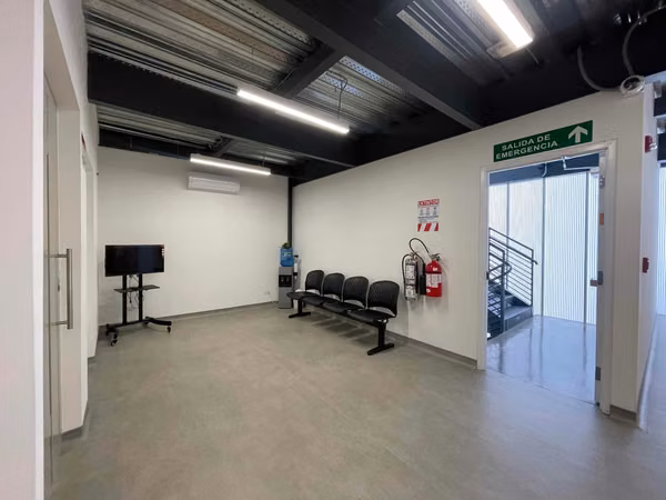 OFICINAS EN ALQUILER | PLAZA GONZÁLEZ VÍQUEZ – SAN JOSÉ