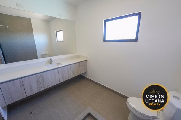 Penthouse de 4 Habitaciones en Condominio Vista Al Valle