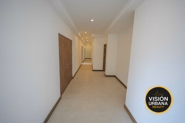 Penthouse de 4 Habitaciones en Condominio Vista Al Valle