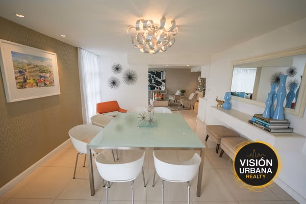 Apartamento Remodelado de 3 Habitaciones en Condominio Vistas de Mayorca