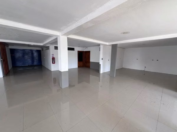 Edificio Comercial en Alajuela: Oportunidad de Inversión Principal