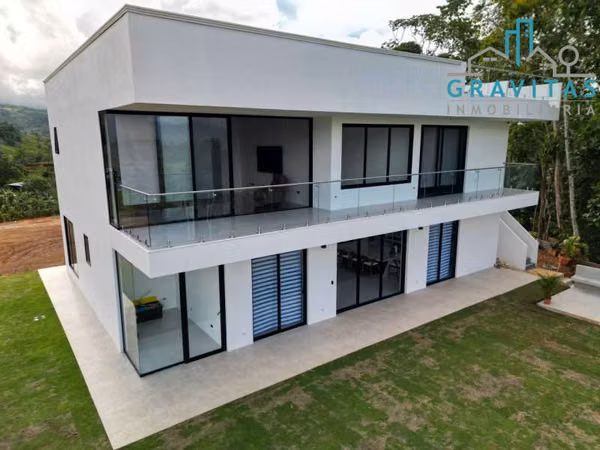 Venta de casa en Pérez Zeledón | Terreno 1 Ha | Casa 450 m2 | F 737