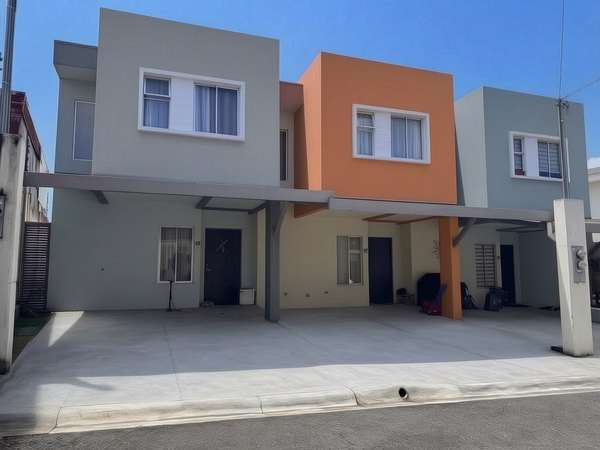 House for sale in Condominio Brisas de Granadilla