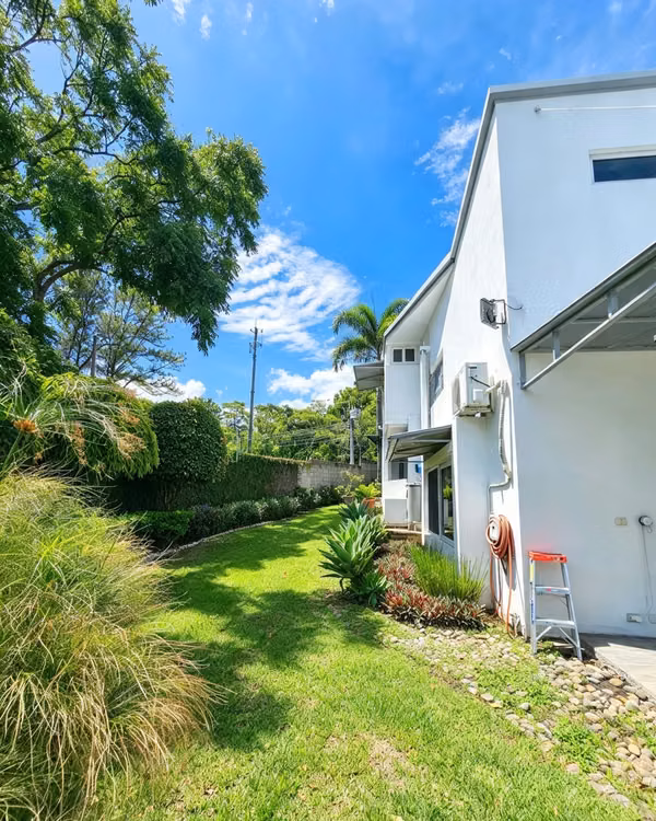 CASA EN VENTA | LAURELES, ESCAZÚ