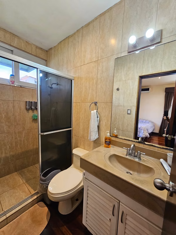 CASA EN VENTA | LAURELES, ESCAZÚ