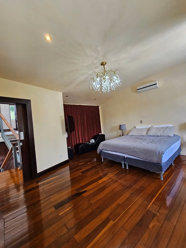 CASA EN VENTA | LAURELES, ESCAZÚ