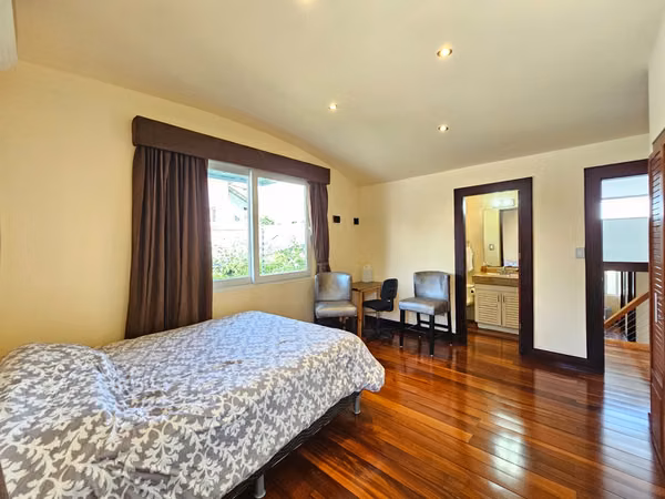 CASA EN VENTA | LAURELES, ESCAZÚ
