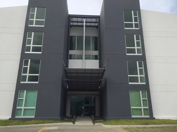 Venta de apartamento en Vía Indus, Plaza Real Cariari, Ulloa, Heredia