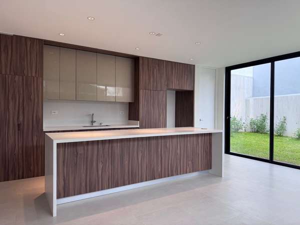 New House Sale 100% Separate with View in Condominio Hacienda Peraz