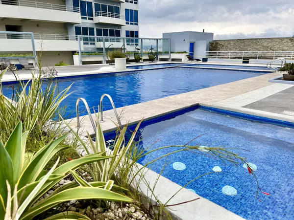 Apartamento amueblado con excelentes vistas en Paseo Colón