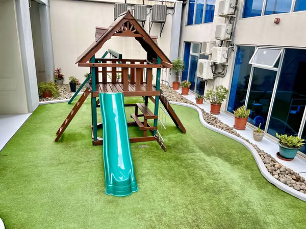 Apartamento amueblado con excelentes vistas en Paseo Colón