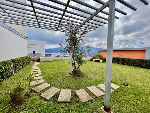 Apartamento amueblado con excelentes vistas en Paseo Colón