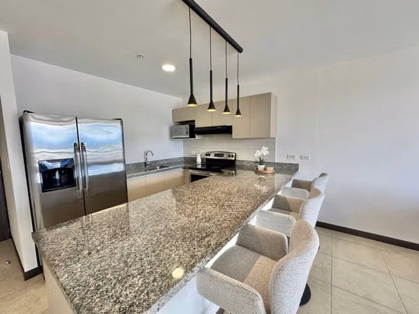 Apartamento amueblado con excelentes vistas en Paseo Colón