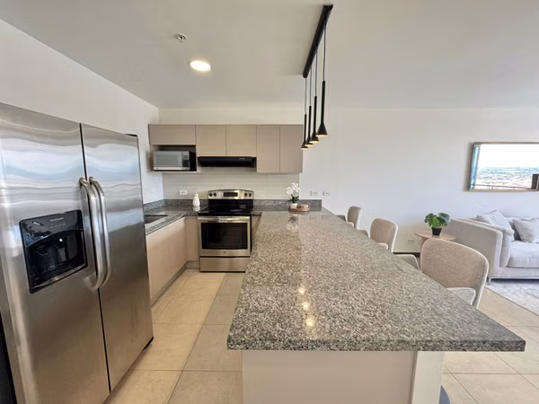 Apartamento amueblado con excelentes vistas en Paseo Colón