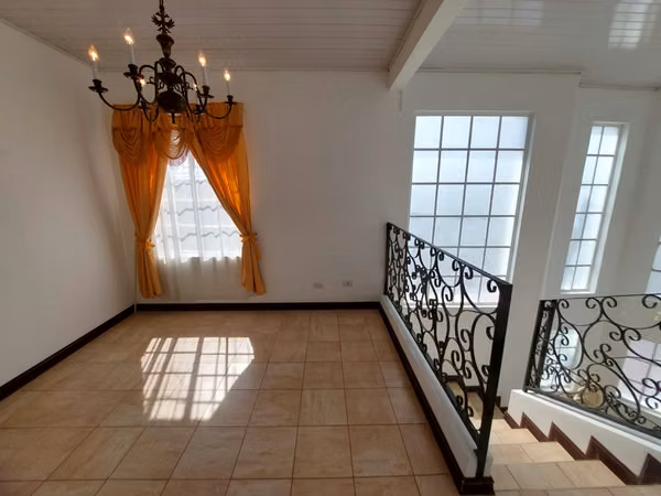 ALQUILER CASA TRES RIOS