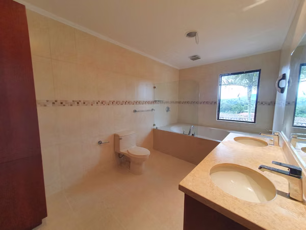 Jardín - Jaboncillo - Amplia - 322 m2 de terreno