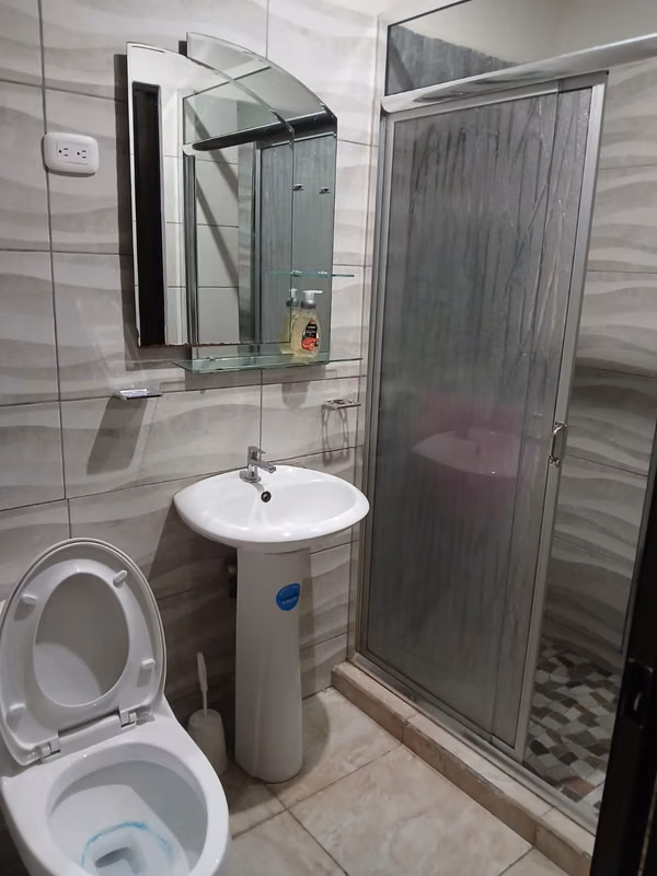 SE VENDE EDIFICIO DE 7 APARTAMENTOS PARA AIRBNB EN LA URUCA, POR EL HOTEL BARCELO PALACIO.