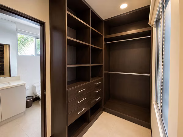 VENTA / ALQUILER DE CASA EN CONDOMINIO EN JABONCILLOS, ESCAZÚ
