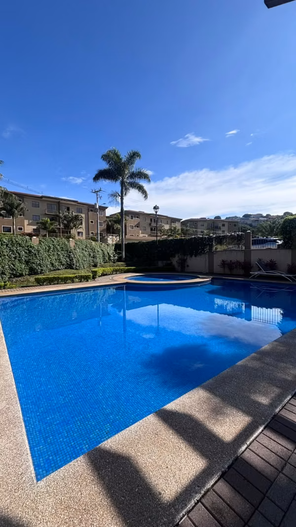 Apartamento en Condominio Torres del Sol