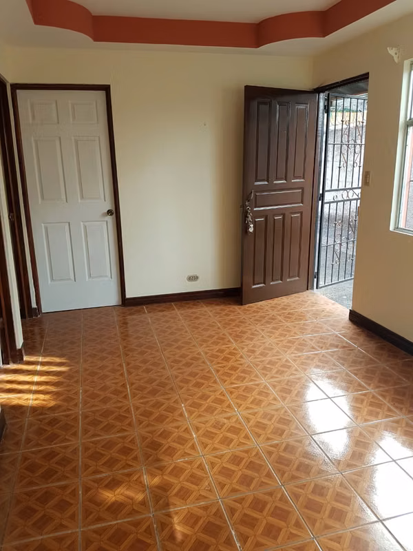 Alquiler de Apartamento en Desamparados, 250 mts oeste del Rancho Garibaldi, frente al Centro de Carnes Cucubres