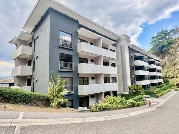Apartamentos en Escazú y Santa Ana