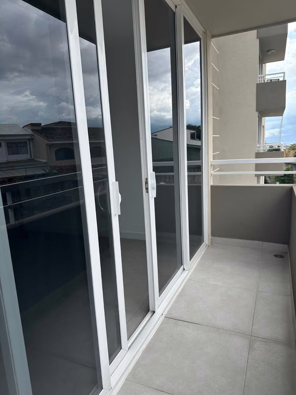 Apartamento en Alquiler con parqueo techado Monte Alto Curridabat