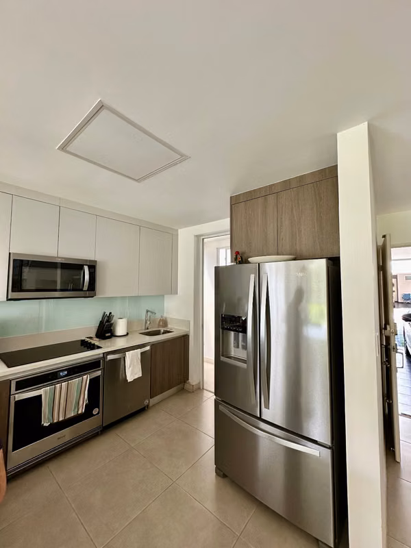 VENTA DE AMPLIA CASA EN CONDOMINIO LA ARBOLEDA, BELEN