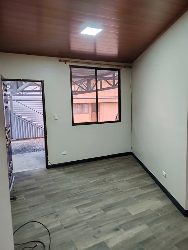 Se alquila apartamento en Dulce Nombre de Tres Ríos, zona segura para pareja o persona sola