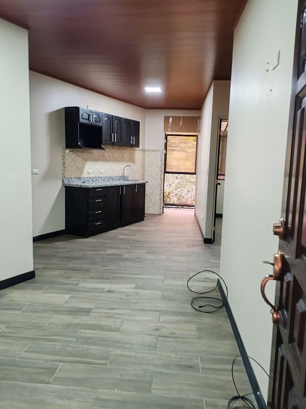 Se alquila apartamento en Dulce Nombre de Tres Ríos, zona segura para pareja o persona sola