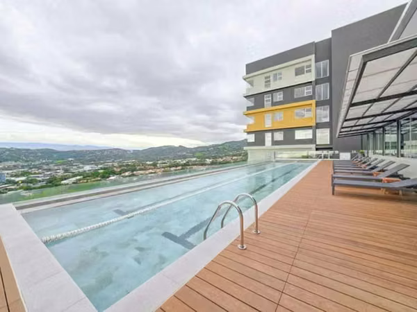To premiere! Luxurious apartment with garden and white line in Santa Ana