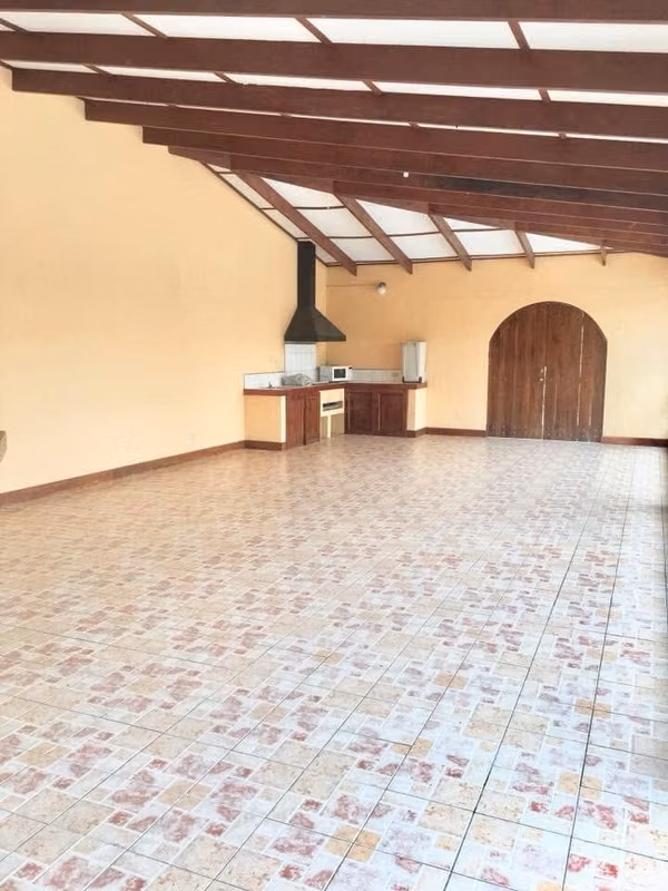 Casa en Moravia/condominio-amenidades-familiar
