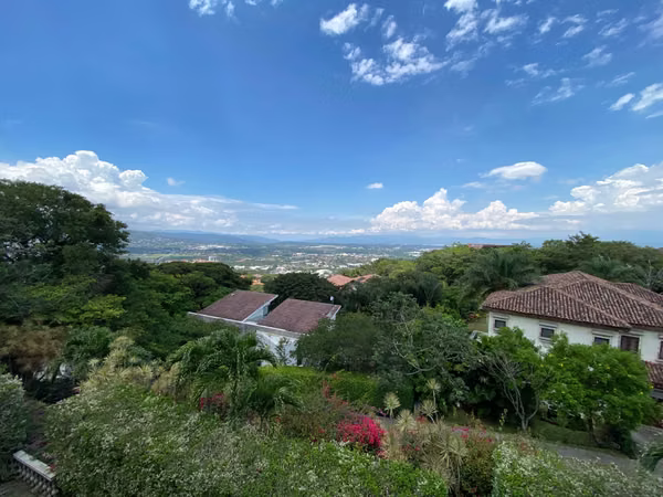Casa en Venta en Santa Ana | 827 m² | Vista al Valle
