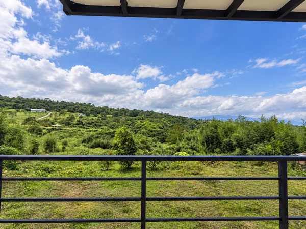 HERMOSO LOTE DE UNA HECTAREA EN CASCAJAL DE CORONADO