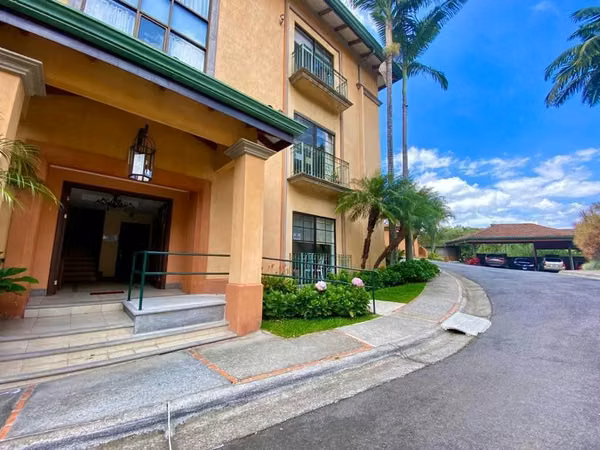 SE VENDE APARTAMENTO DE 1 HABITACION - TREJOS MONTEALEGRE - ESCAZU