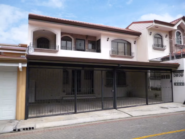 MERCEDES CLARETIANO LINDO APARTAMENTO NO MASCOTAS, 1g techado 