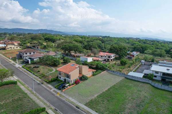 Lot of 509m2 for Sale in Condominium of La Guátima Flat topography and construction Free nja1114