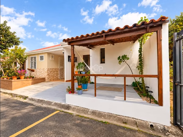 Casa en condominio en Pavas – 50 millones