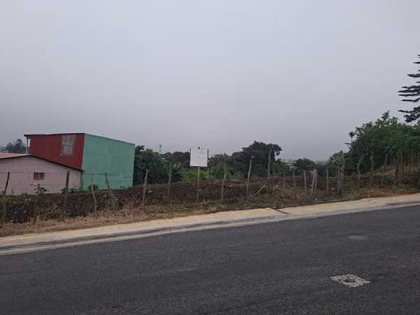 Lote plano mixto de alta densidad en Coronado