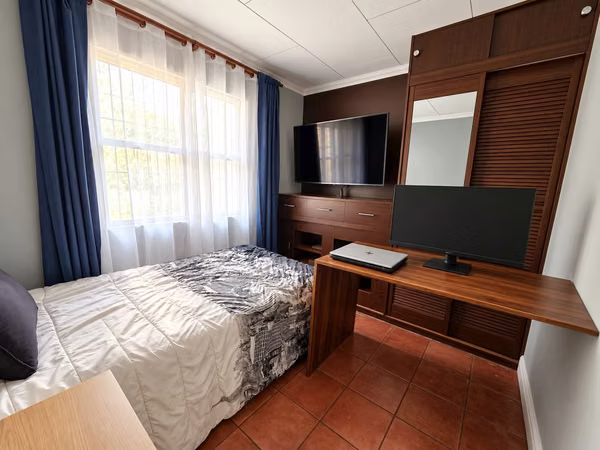 Venta. Oportunidad. Casa de 1 Nivel. Gravilias - Desamparados, San Jose