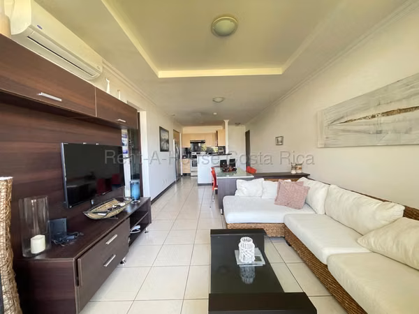2 bedroom furnished apartment rental in Avalon Country Club, Santa Ana