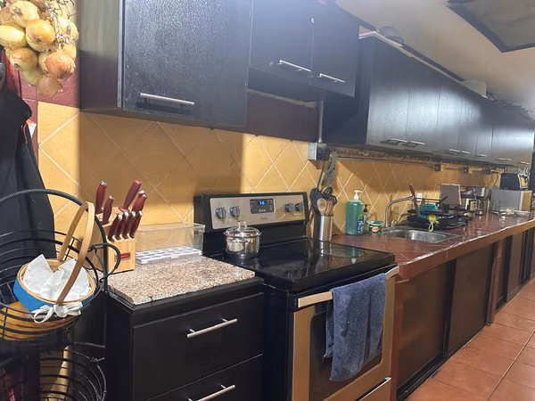 Casa + apartamento independiente en Calle Blancos | Rebajada a 90 millones | Se escuchan ofertas